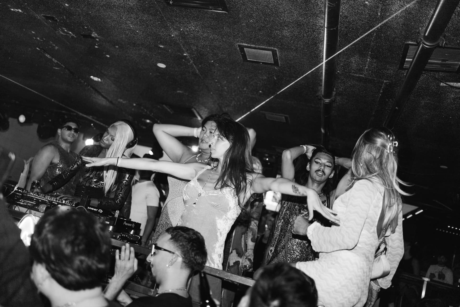 QUEEN OUT 9 WITH ACTUAL QUEENS at The Cafe, San Francisco — photo 31 of 57