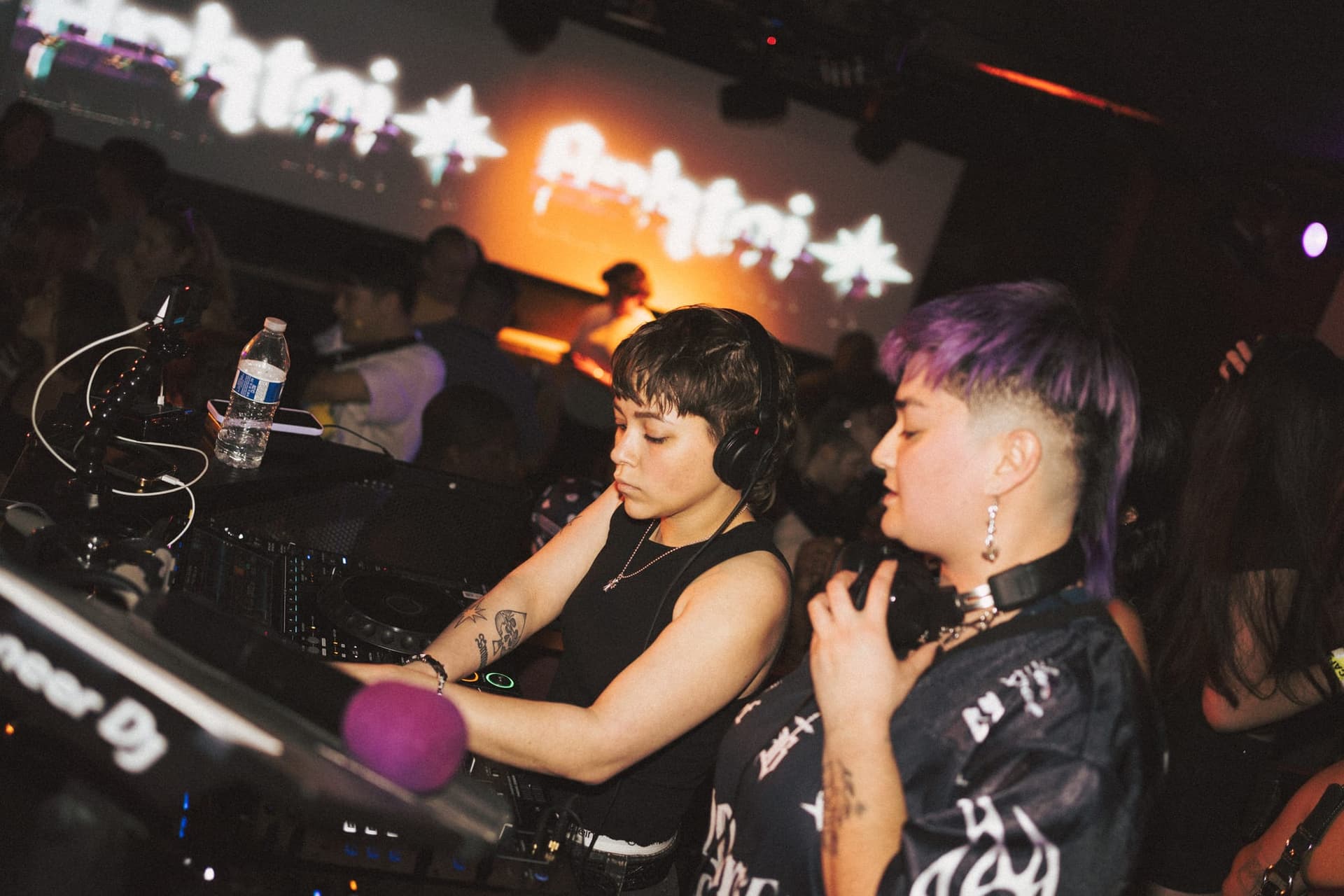 CRASH OUT: BALLADS, baby.com, Adam Kraft b2b Beverly Chills at The Cafe, San Francisco — photo 10 of 34